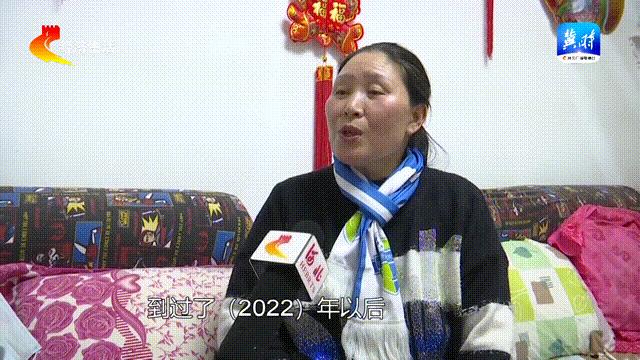 DƬ